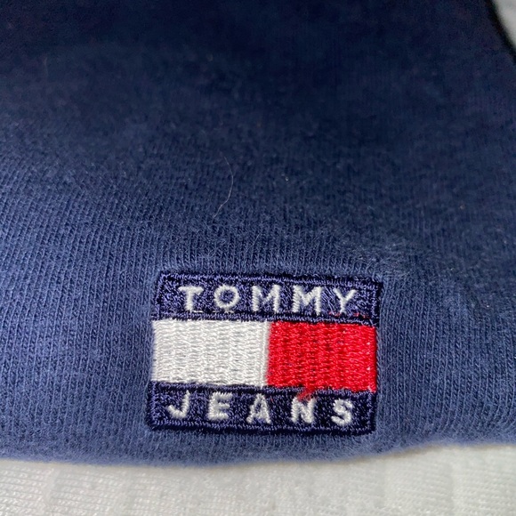 Vintage Tommy Jeans Cropped Tee - Picture 2 of 3
